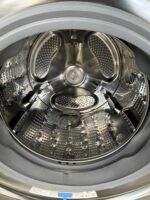 LG Single Unit Front Load LG WashTower? with Center Control? 4.5 cu. ft. Washer and 7.4 cu. ft. Electric Dryer